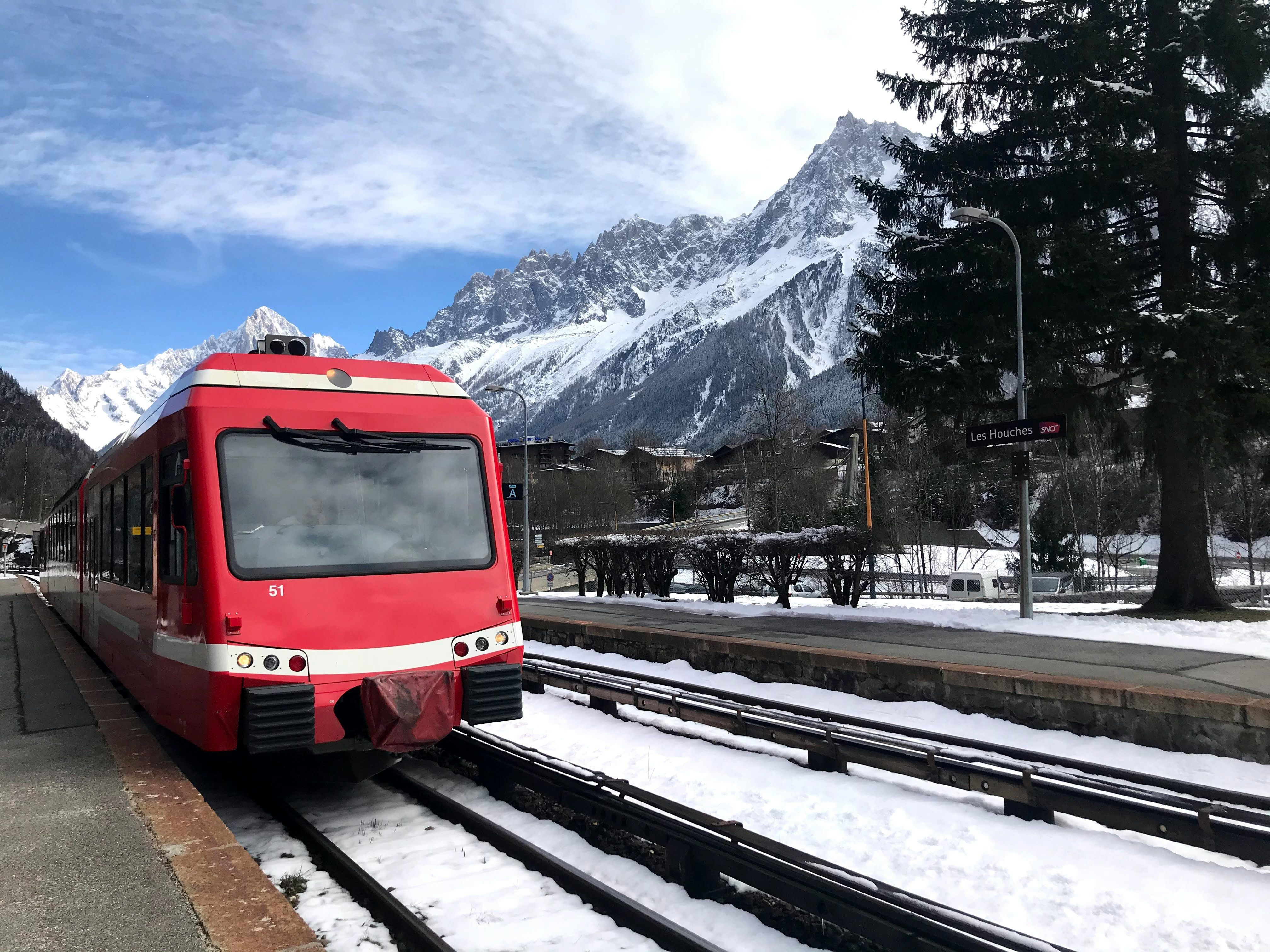Ride the TranzAlpine scenic train